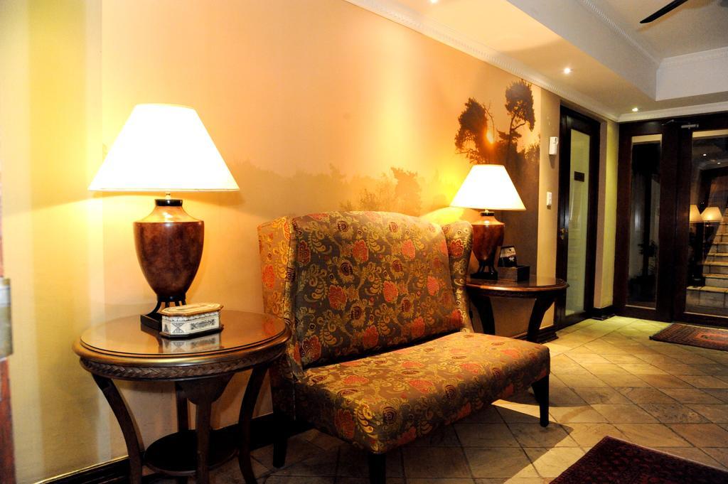 Anta Boga Hotel 블룸폰테인 외부 사진